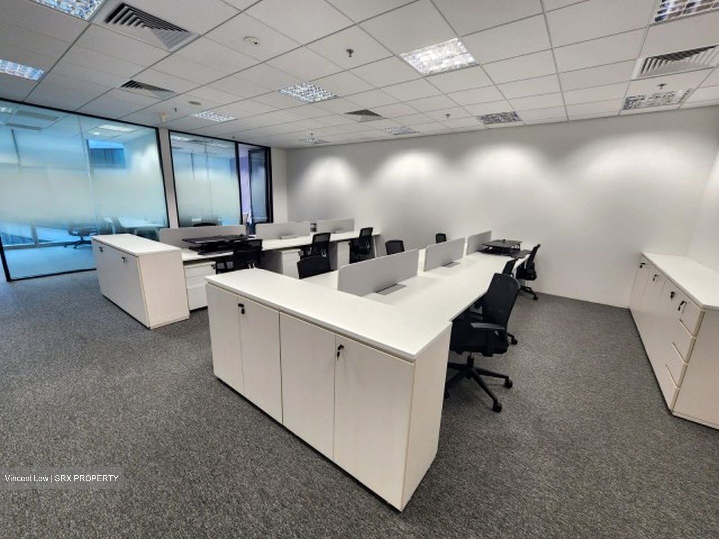 PLUS (D1), Office #517779491
